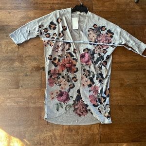 NWT Live In The Moment animal print Floral open front Sweater Cardigan